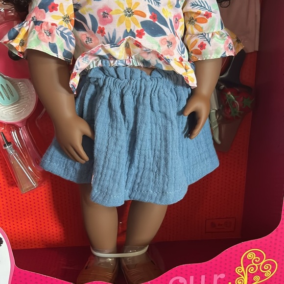 Our Generation Macy Doll with Floral Outfit - Picture 6 of 9